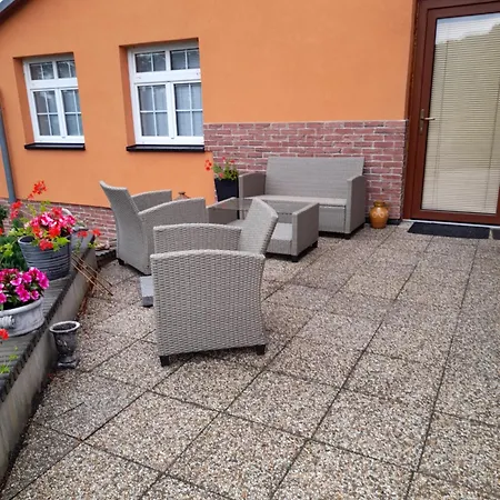 Apartman ,manzelska Postel,2 Pristylky,parkovani ,snidane Po Domluve.